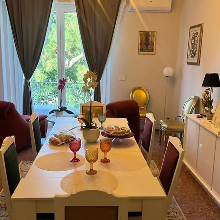 Nocleg ze śniadaniem Ac Gold Boutique & Reggio di Calabria