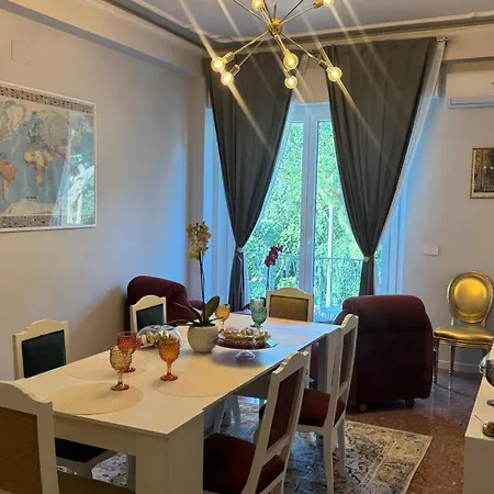 Ac Gold Boutique & 4*