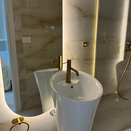 Ac Gold Boutique & Bed and breakfast 4*