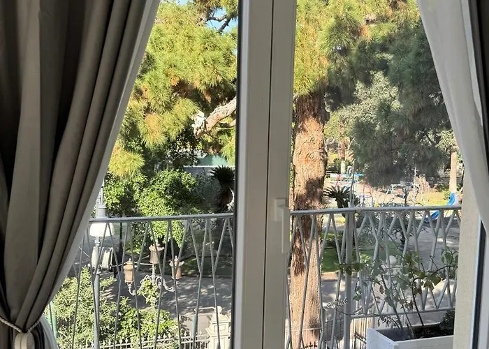 Couette-café Ac Gold Boutique Rooms&suite 4*