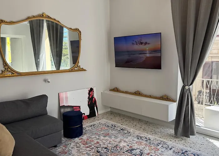 Ac Gold Boutique Rooms&suite Couette-café