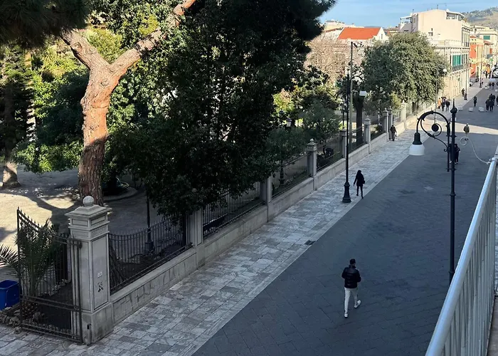 Ac Gold Boutique Rooms&suite Couette-café 4*