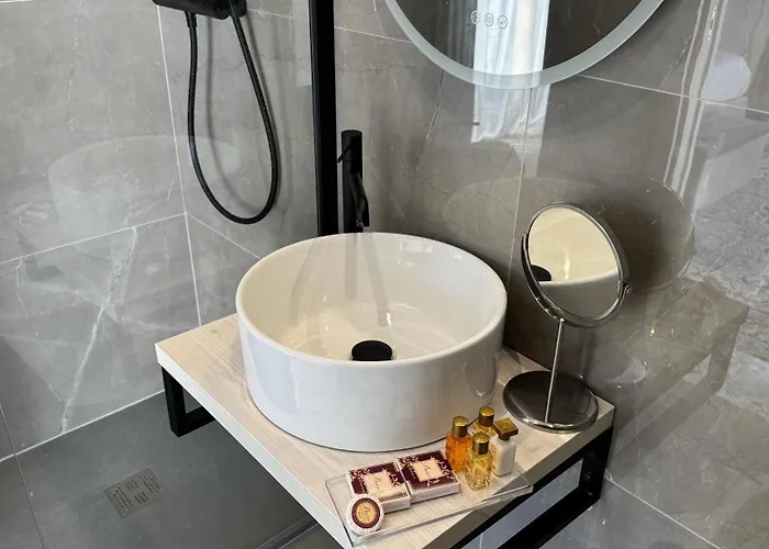 Ac Gold Boutique Rooms&suite