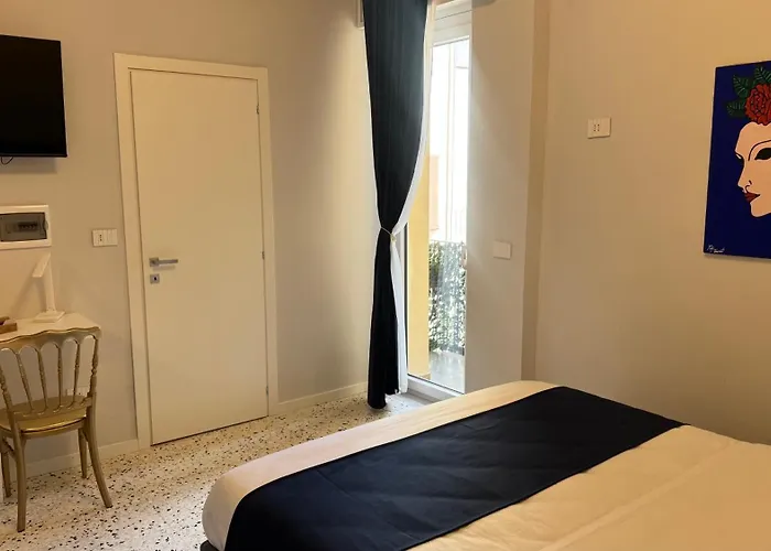 Ac Gold Boutique & Ρέτζιο ντι Καλάμπρια