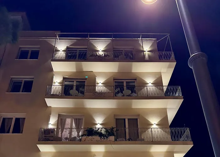 Ac Gold Boutique Rooms&suite Couette-café Reggio de Calabre